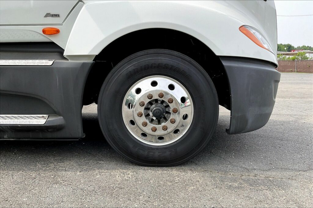 2021 INT LT625 6×4 Sleeper