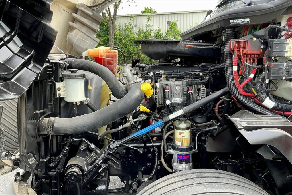 2021 INT LT625 6×4 Sleeper