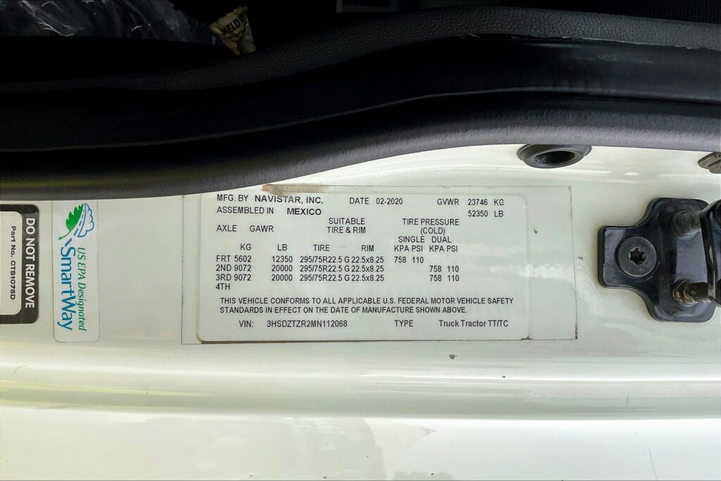 2021 INT LT625 6×4 Sleeper