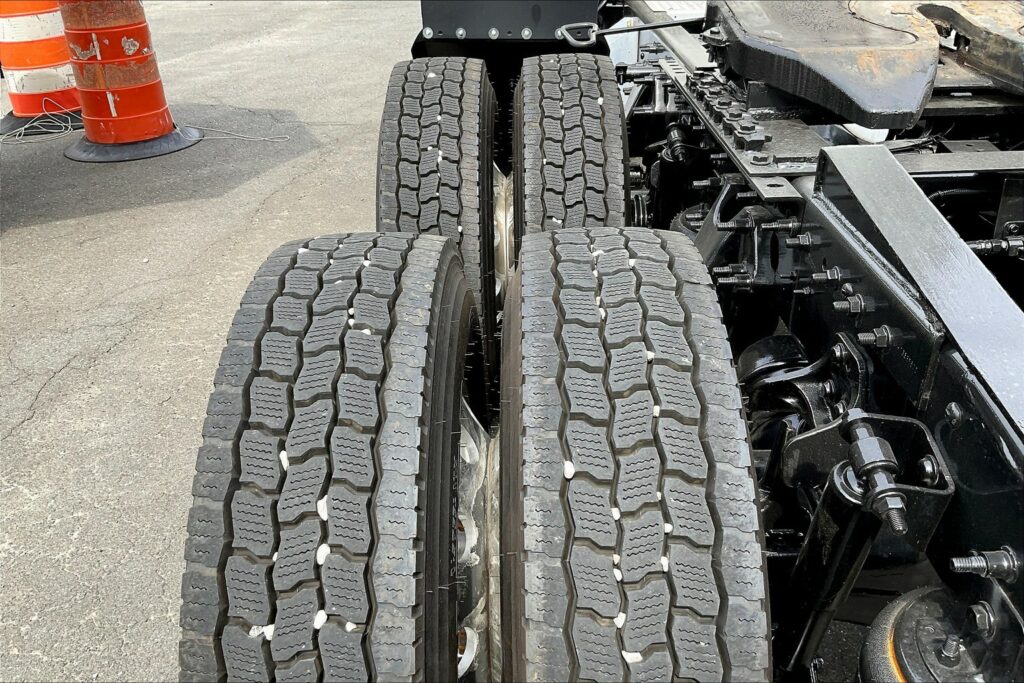 2021 INT LT625 6×4 Sleeper