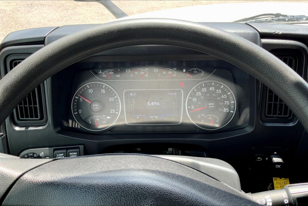 2023 INT LT625 6×4 Sleeper