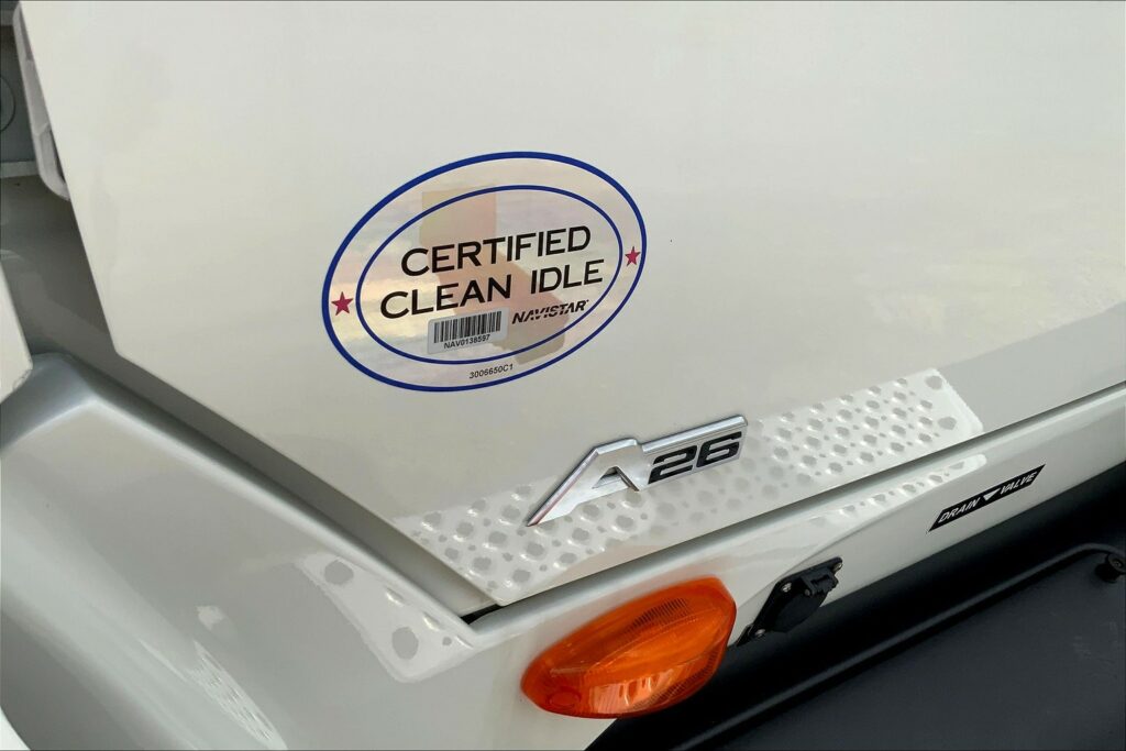 2023 INT LT625 6×4 Sleeper