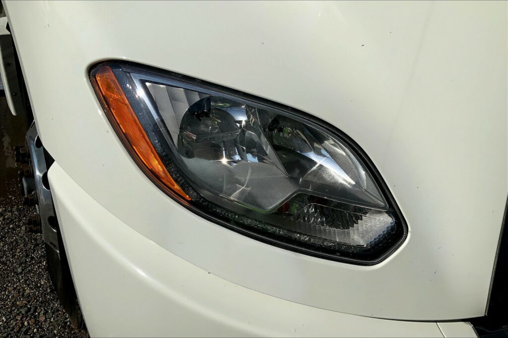 2023 INT LT625 6×4 Sleeper