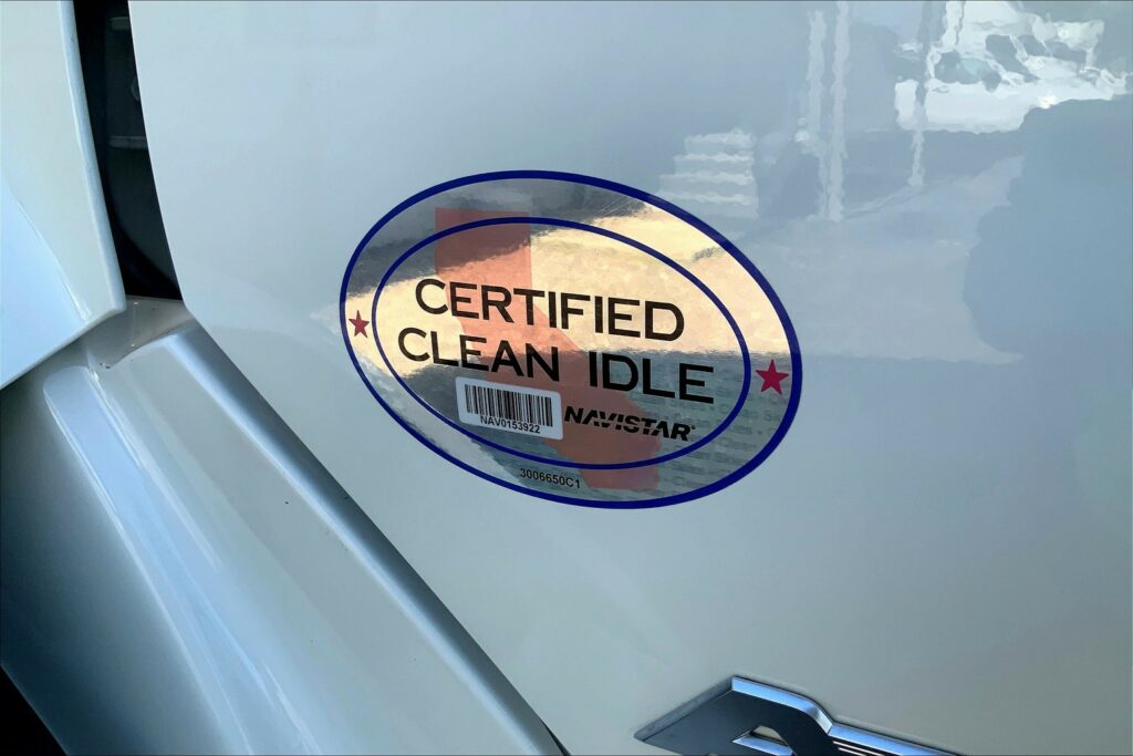 2023 INT LT625 6×4 Sleeper