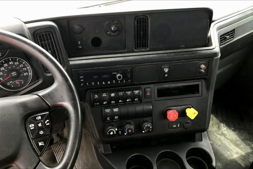 2021 INT LT625 6×4 Day Cab