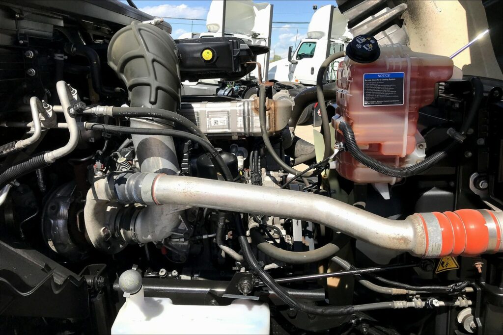 2022 INT LT625 6×4 Sleeper