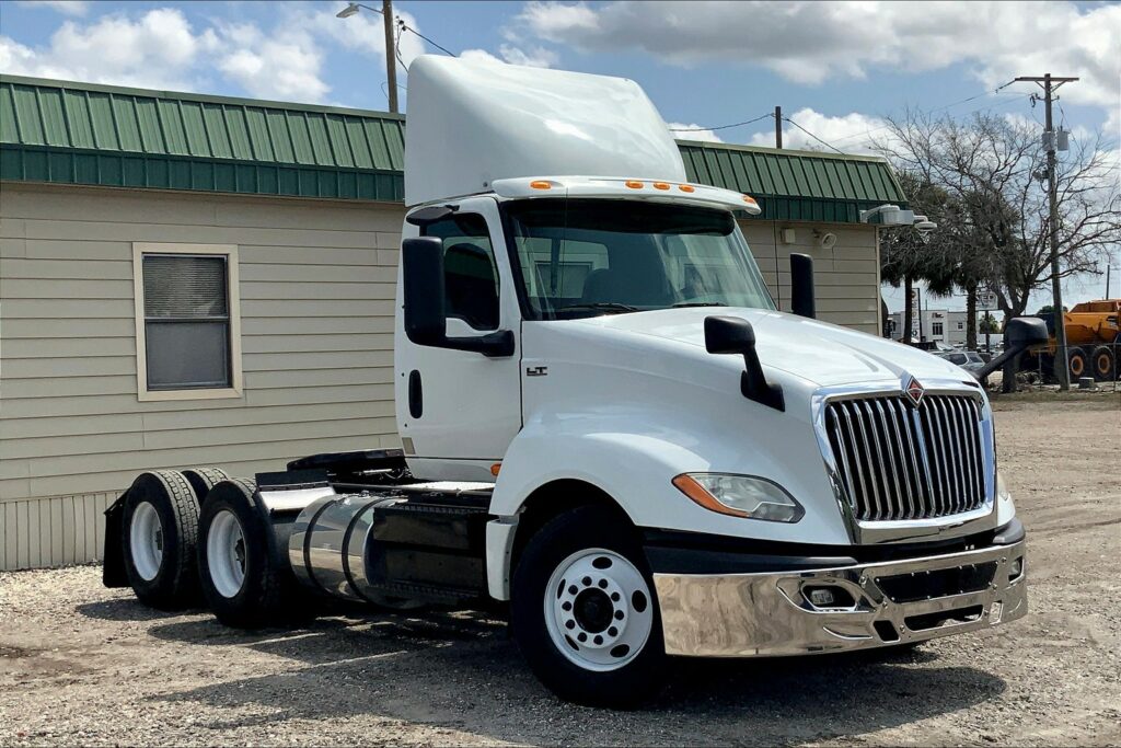 2018 INT LT625 6×4 Day Cab