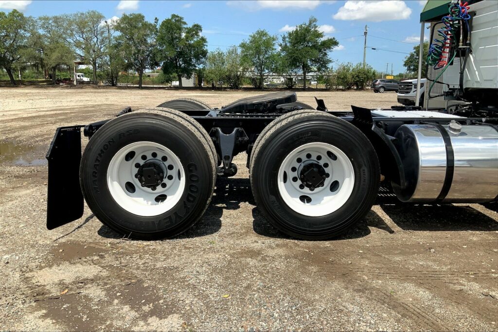 2018 INT LT625 6×4 Day Cab