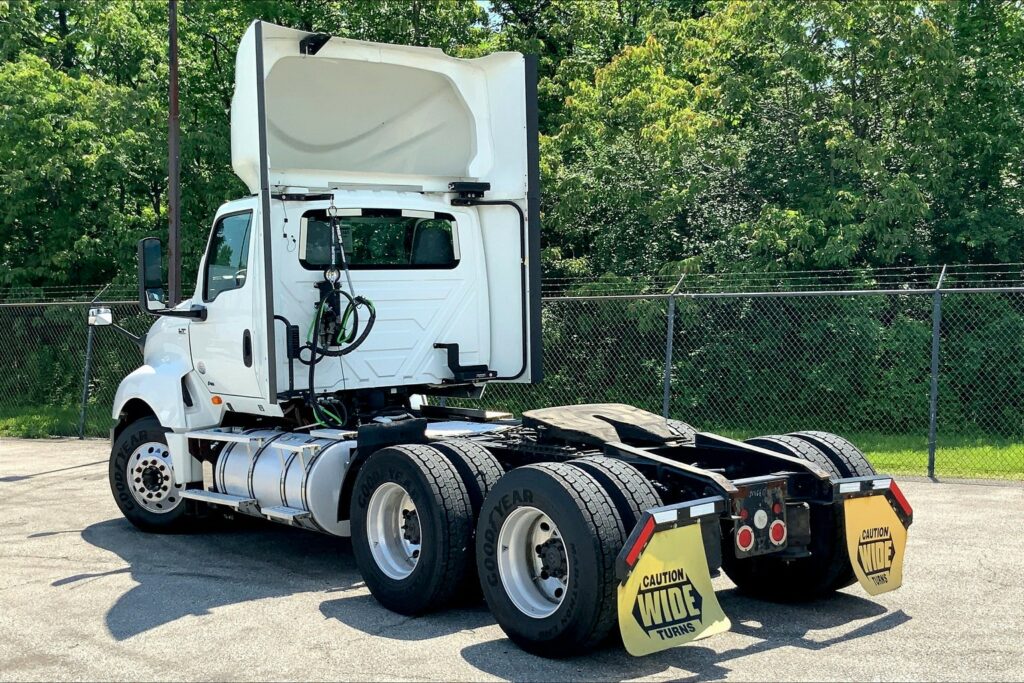 2020 INT LT625 6×4 Day Cab