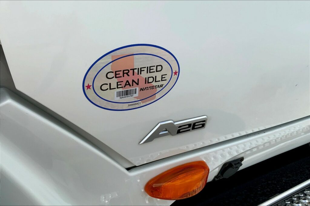 2023 INT LT625 6×4 Sleeper