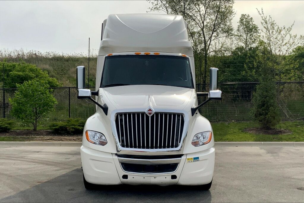 2020 INT LT625 6×4 Sleeper