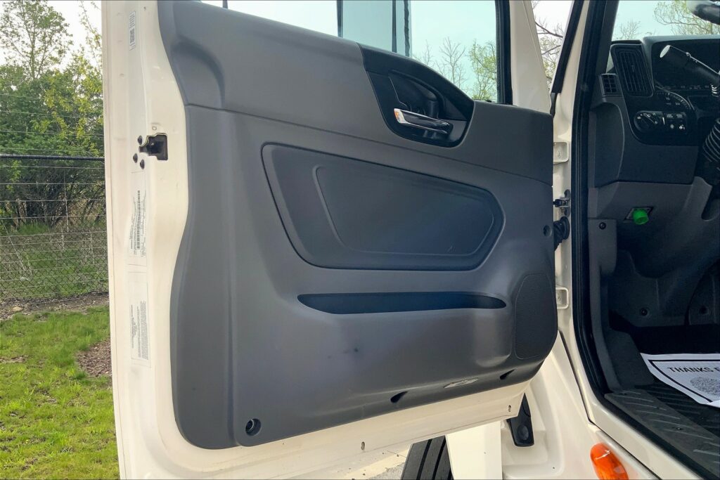 2020 INT LT625 6×4 Sleeper