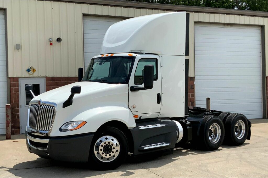2021 INT LT625 6×4 Day Cab