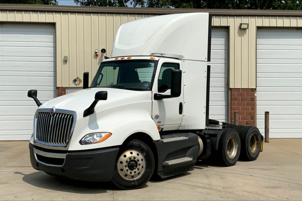 2021 INT LT625 6×4 Day Cab