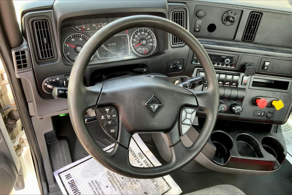 2021 INT LT625 6×4 Day Cab