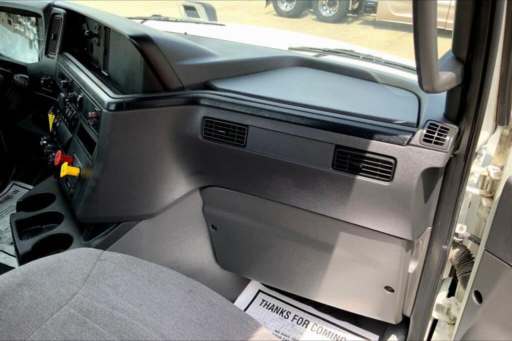 2021 INT LT625 6×4 Day Cab