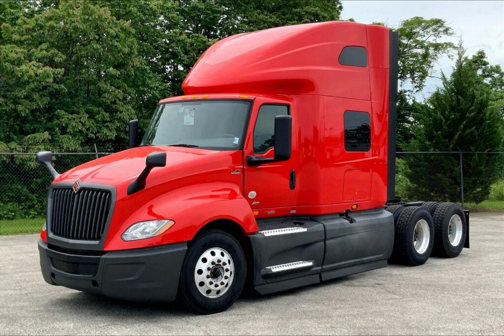 2022 INT LT625 6×4 Sleeper