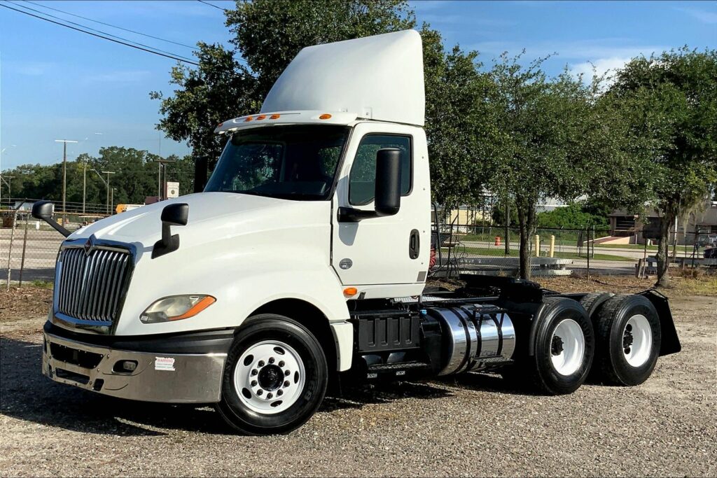 2018 INT LT625 6×4 Day Cab