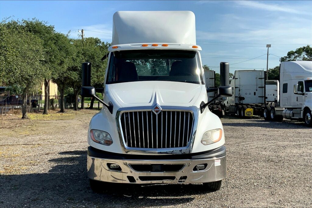 2018 INT LT625 6×4 Day Cab