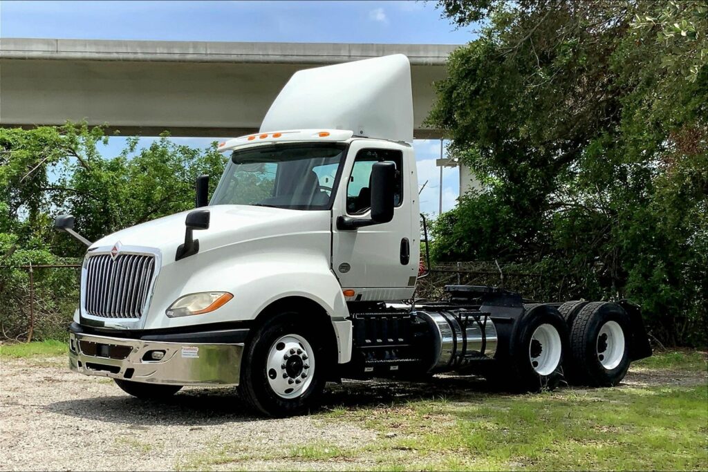 2018 INT LT625 6×4 Day Cab