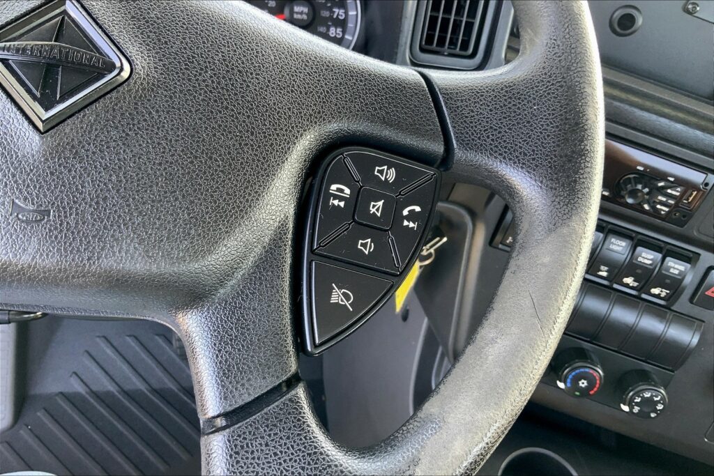 2018 INT LT625 6×4 Day Cab