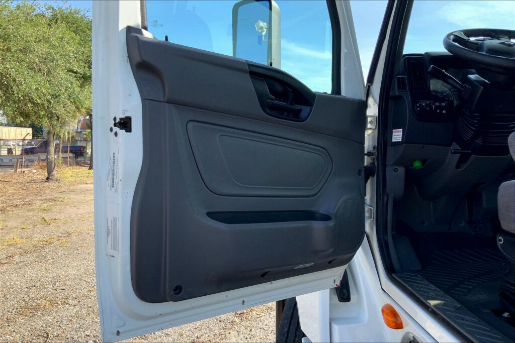 2018 INT LT625 6×4 Day Cab
