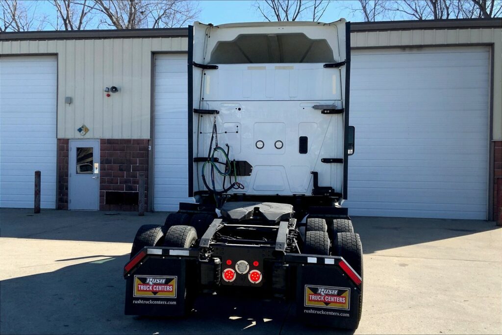 2021 INT LT625 6×4 Sleeper