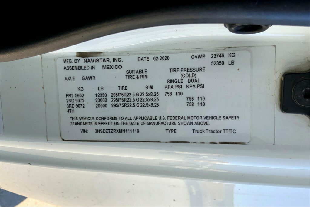 2021 INT LT625 6×4 Sleeper