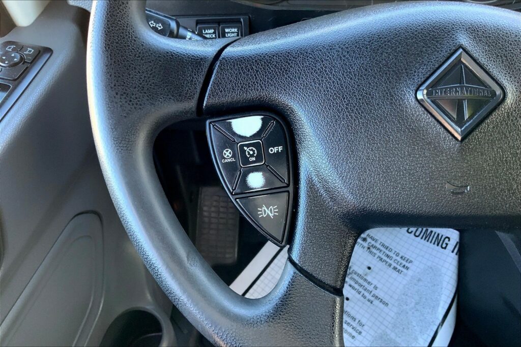 2021 INT LT625 6×4 Sleeper