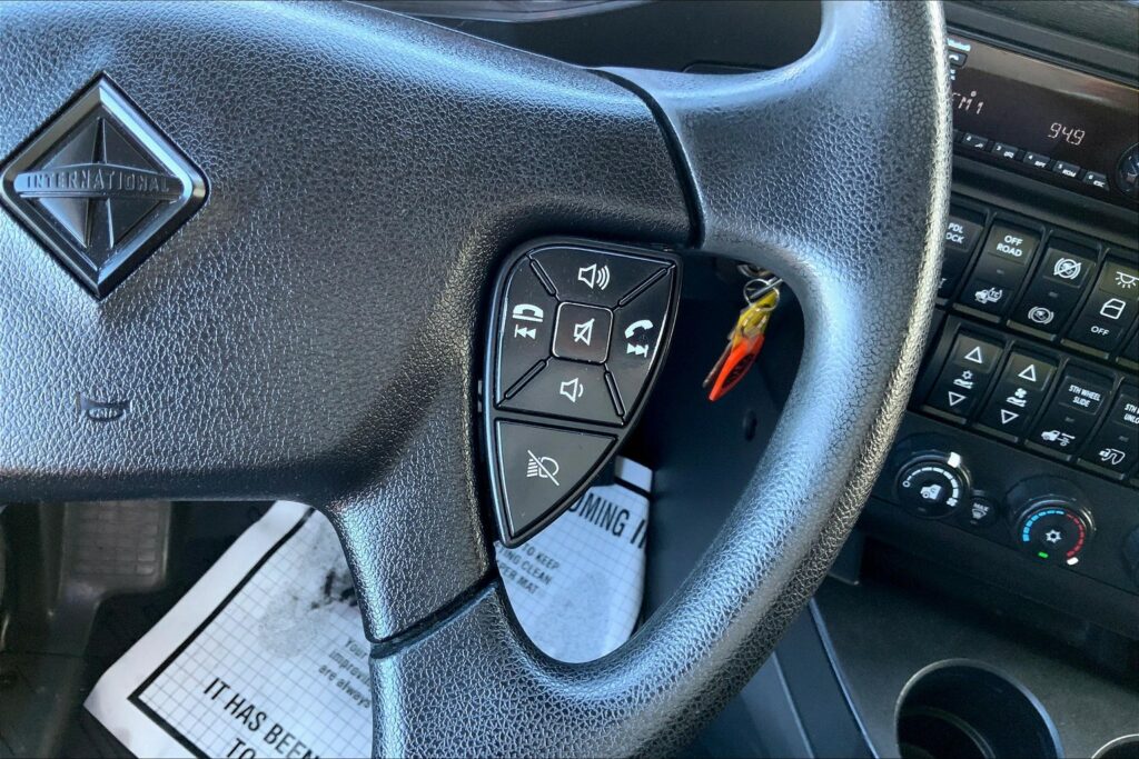 2021 INT LT625 6×4 Sleeper