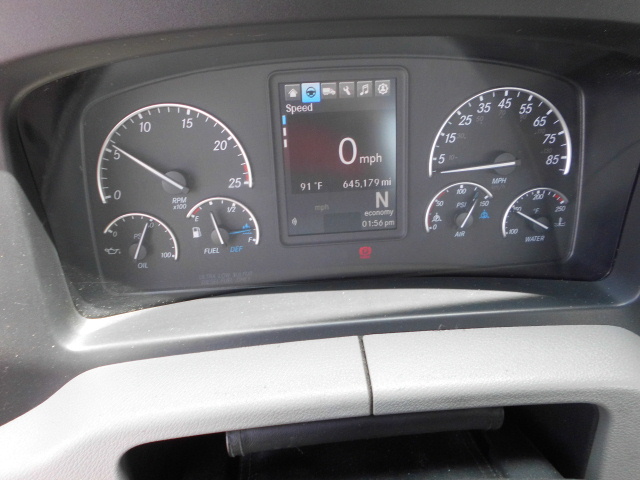 2021 Freightliner Day Cab