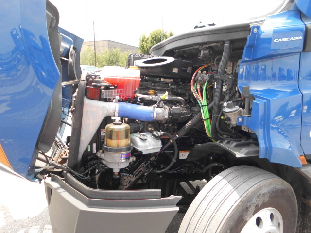 2021 Freightliner Day Cab