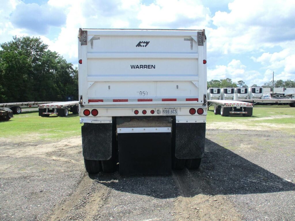 2005 Warren 28 FT TANDEM AXLE FL SPEC