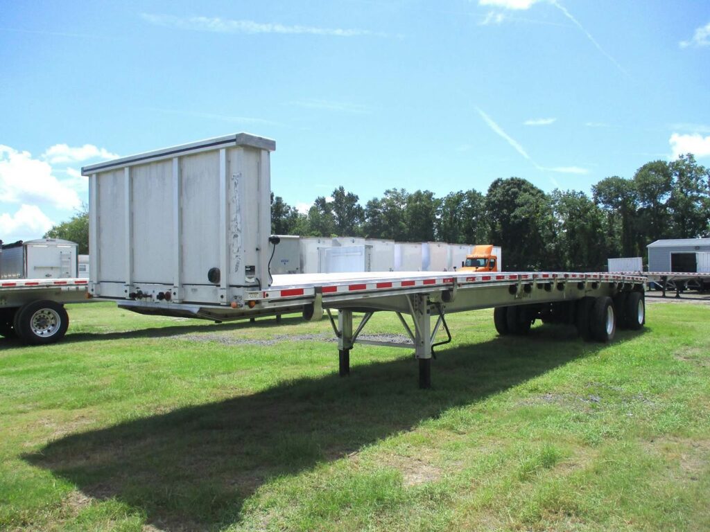 2015 East 48X102 ALUMINUM FLATBED WITH LIFT AXLE