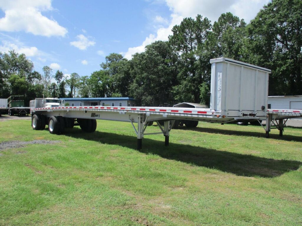 2015 East 48X102 ALUMINUM FLATBED WITH LIFT AXLE
