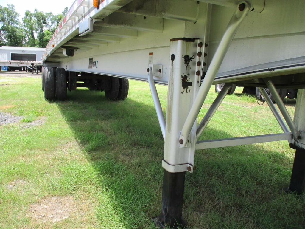 2015 East 48X102 ALUMINUM FLATBED WITH LIFT AXLE