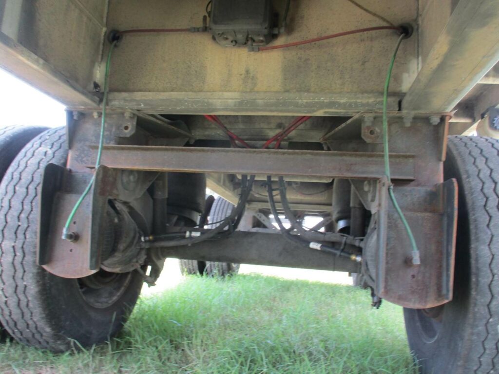 2015 East 48X102 ALUMINUM FLATBED WITH LIFT AXLE