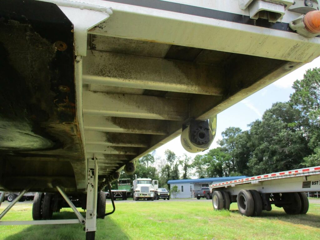 2015 East 48X102 ALUMINUM FLATBED WITH LIFT AXLE