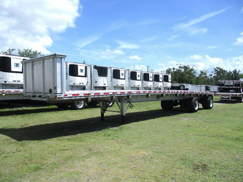 2016 East 48X102 ALUMINUM FLATBED WITH LIFT AXLE