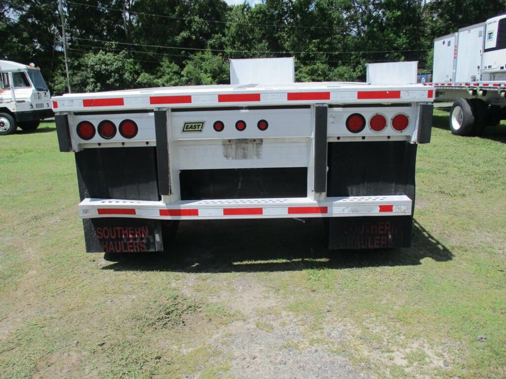 2016 East 48X102 ALUMINUM FLATBED WITH LIFT AXLE