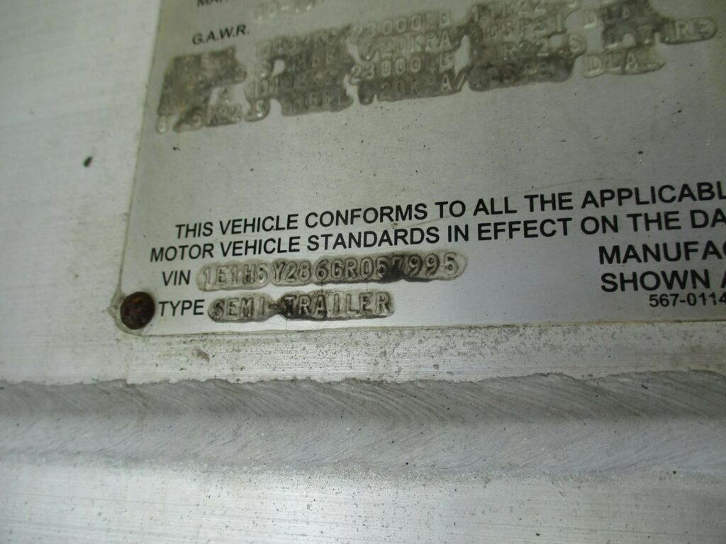 2016 East 48X102 ALUMINUM FLATBED WITH LIFT AXLE