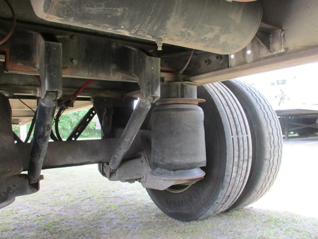 2016 East 48X102 ALUMINUM SPREAD AXLE WITH LIFT AXLE
