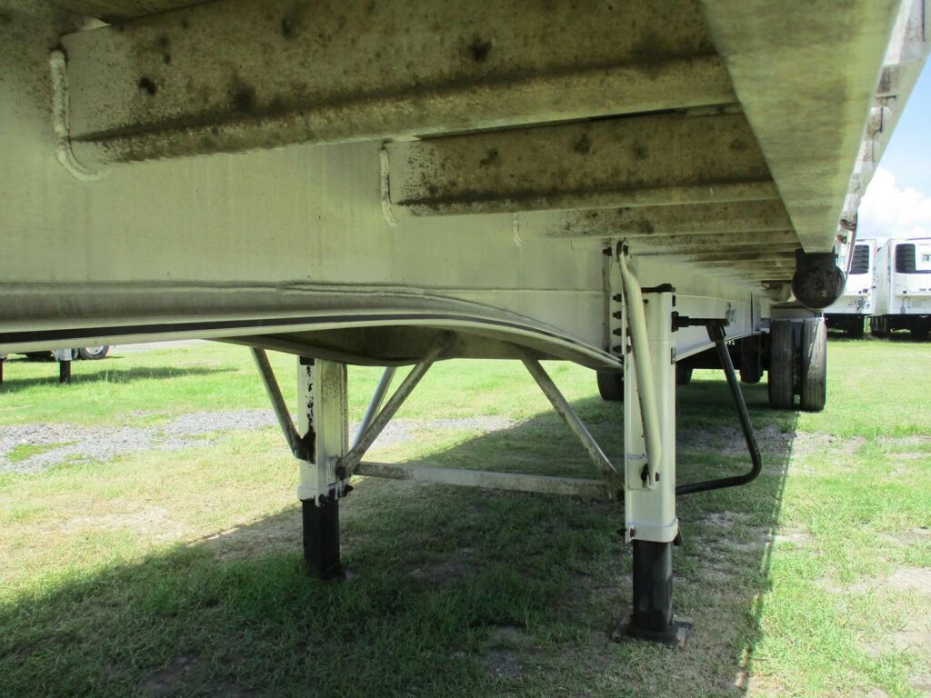 2015 East 48X120 ALUMINUM FLATBED WITH LIFT AXLE