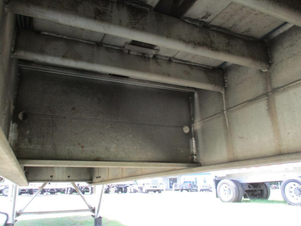 2015 East 48X120 ALUMINUM FLATBED WITH LIFT AXLE