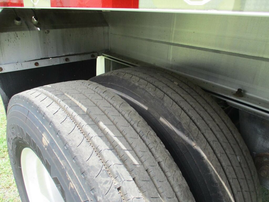 2014 MAC Trailer 48X102 ALUMINUM FLATBED WITH LIFT AXLE