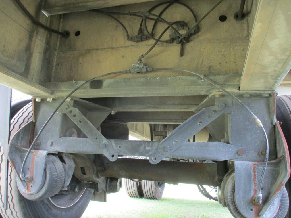 2014 MAC Trailer 48X102 ALUMINUM FLATBED WITH LIFT AXLE