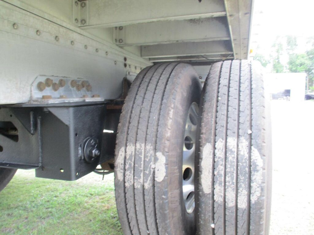 2014 Reitnouer 48X102 ALUMINUM SPREAD AXLE BIG BUBBA