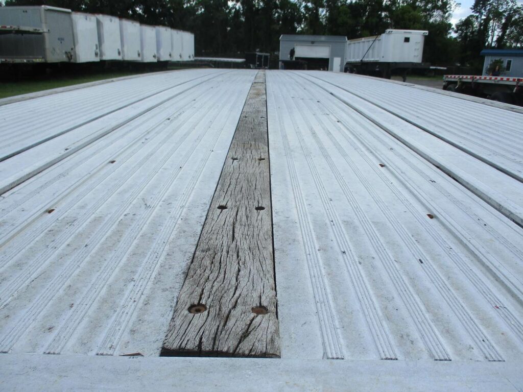 2014 Reitnouer 48X102 ALUMINUM SPREAD AXLE BIG BUBBA