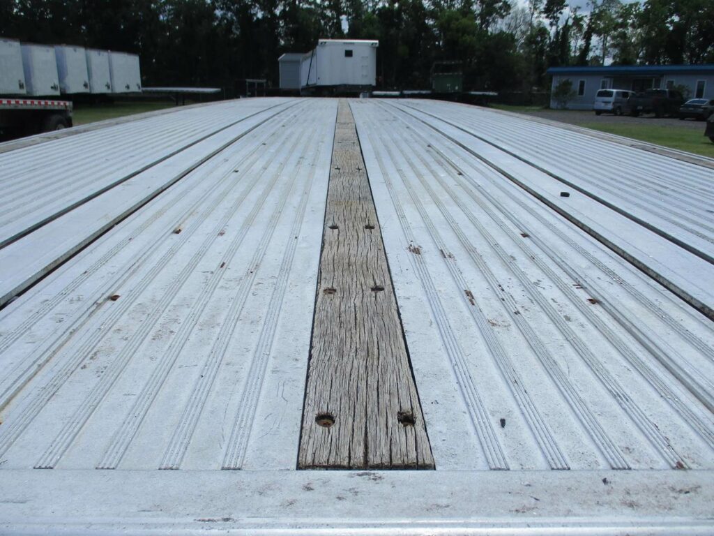 2014 Reitnouer 48X102 ALUMINUM SPREAD AXLE BIG BUBBA