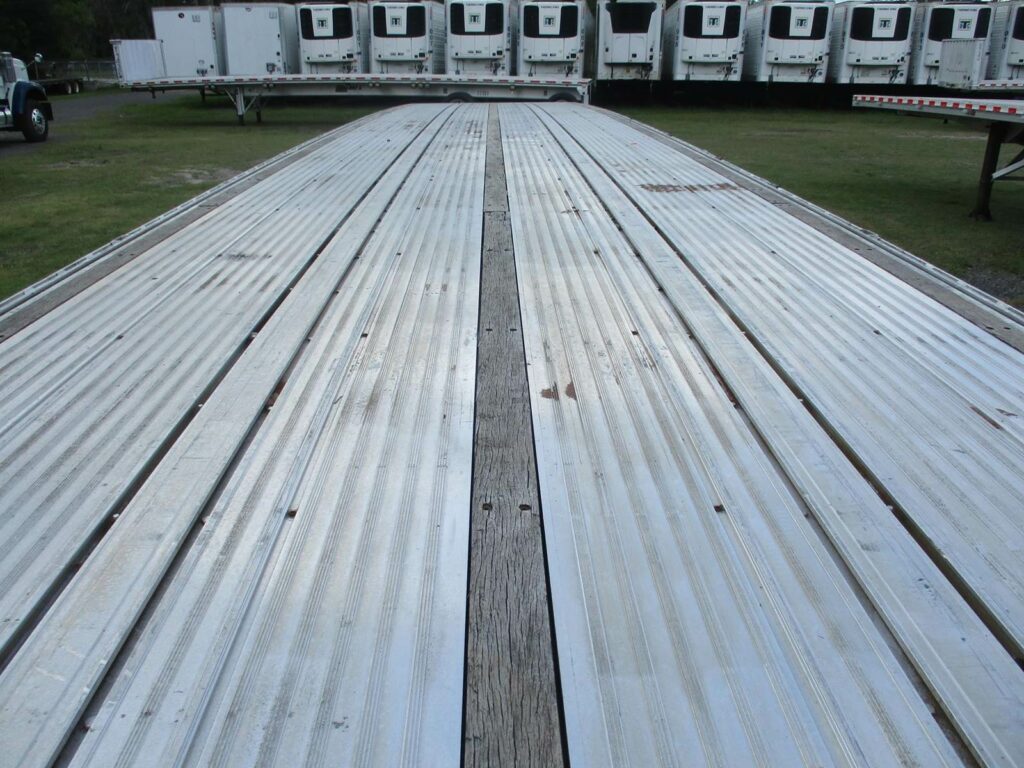 2014 Reitnouer 48X102 ALUMINUM SPREAD AXLE BIG BUBBA